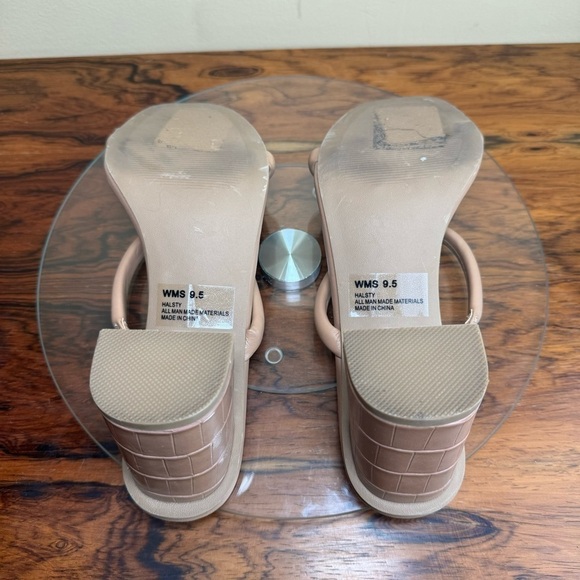 DV by Dolce Vita Halsty Double Band Mules in caramel - Picture 16 of 16